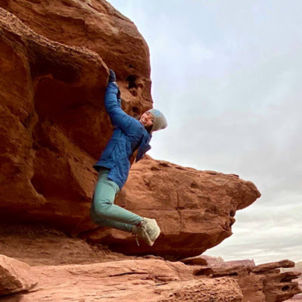 Meet your Posher, Danielle